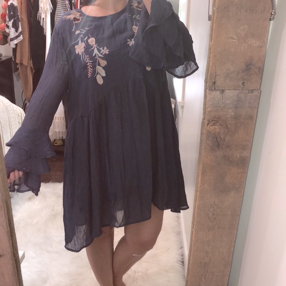 Umgee Dresses & Skirts - Umgee size 2XL navy blue floral boho shift dress